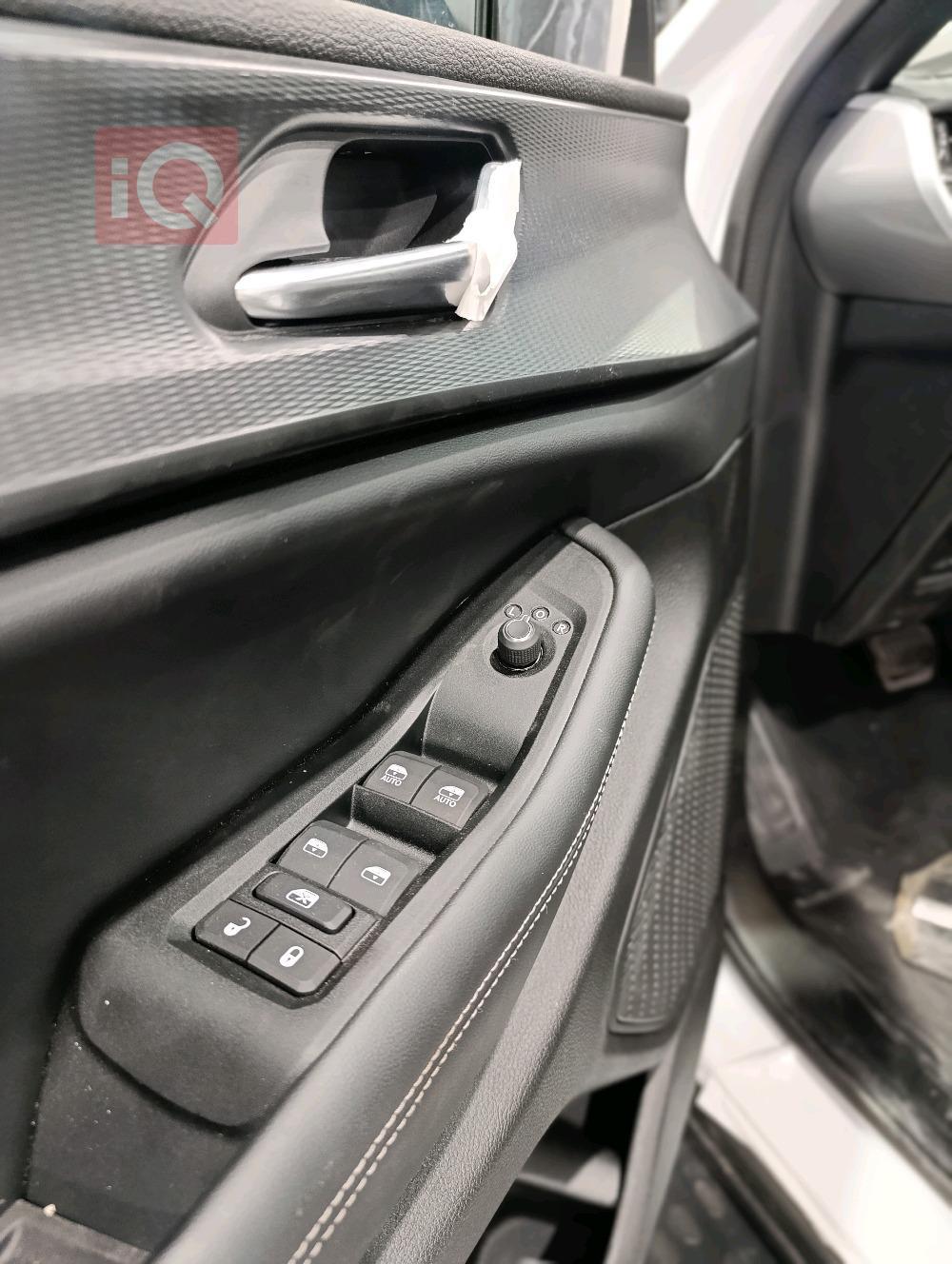 جیپ گراند شیرۆکی